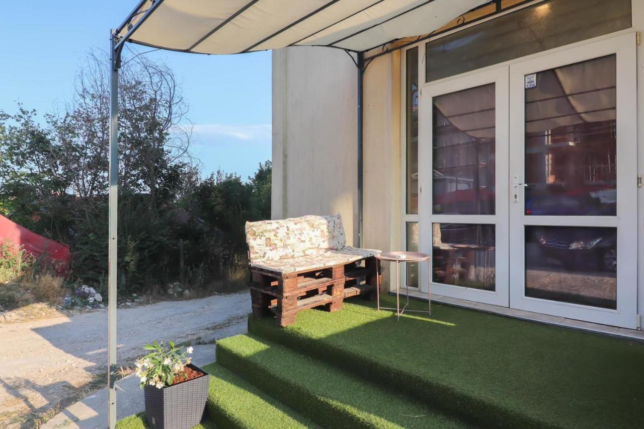 Студио Ариел Varna Exterior foto